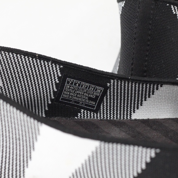 Skechers Cleo Ballet Flat sz 7 Women Slip on Shoe black white print - Picture 8 of 9